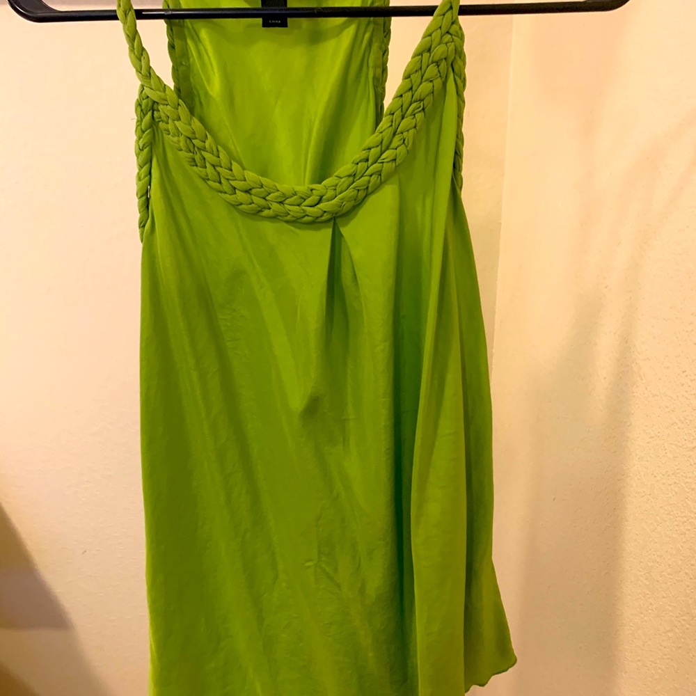Banana Republic T back silk tank top, size XS!